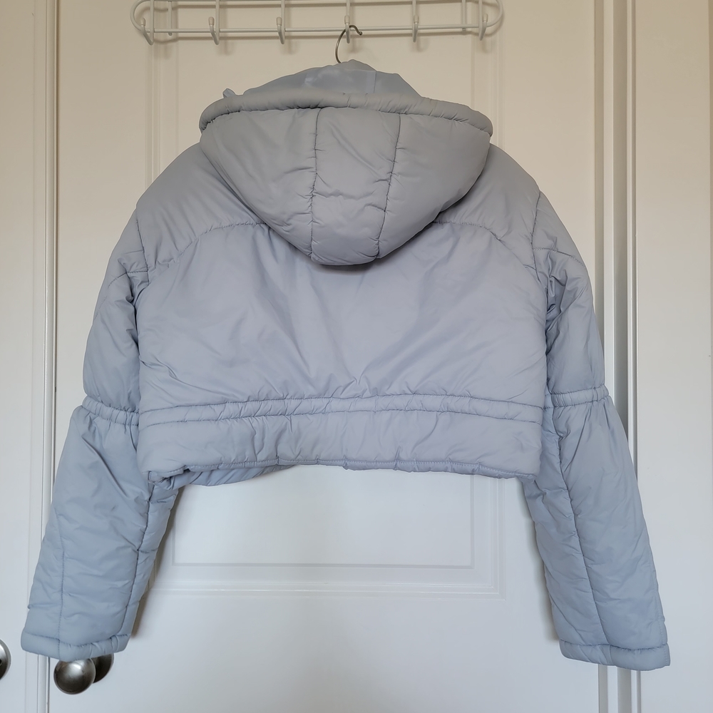 Forever 21  Light Blue Cropped Puffer Jacket - Picture 4 of 4